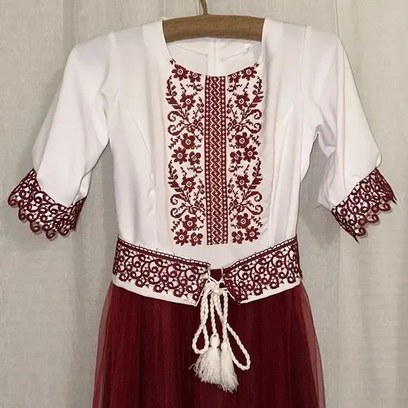 Girl 14-16 Embroidered White Burgundy Tulle Lace Short Sl Folk Formal Dress - Picture 3 of 16